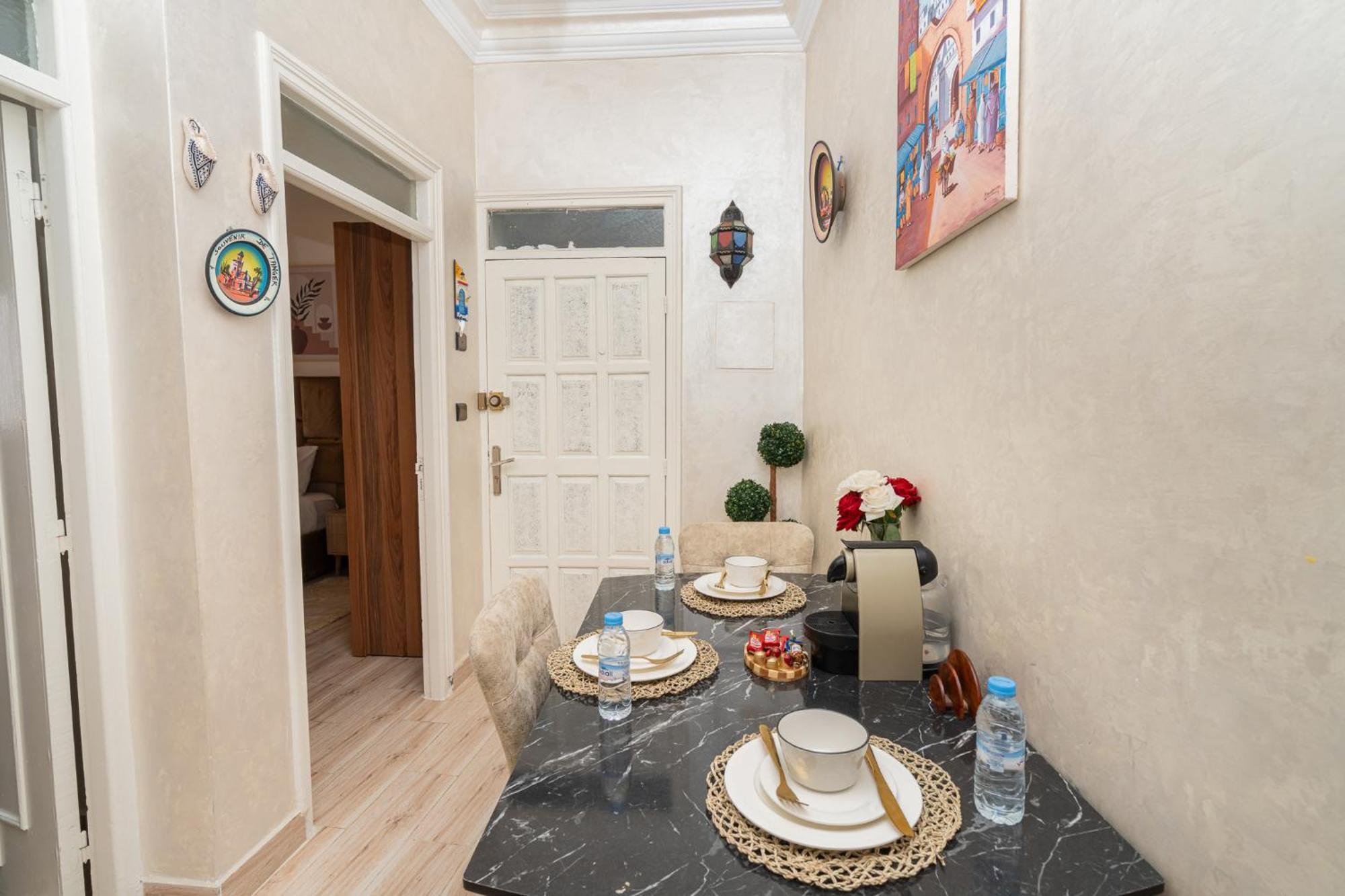 Appartement Ensolleille Au Coeur De Tanger Tânger Exterior foto